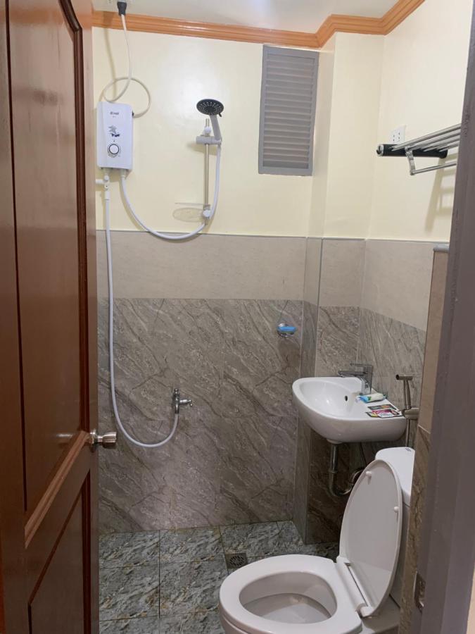 Zl Travelers Inn Batuan Eksteriør bilde