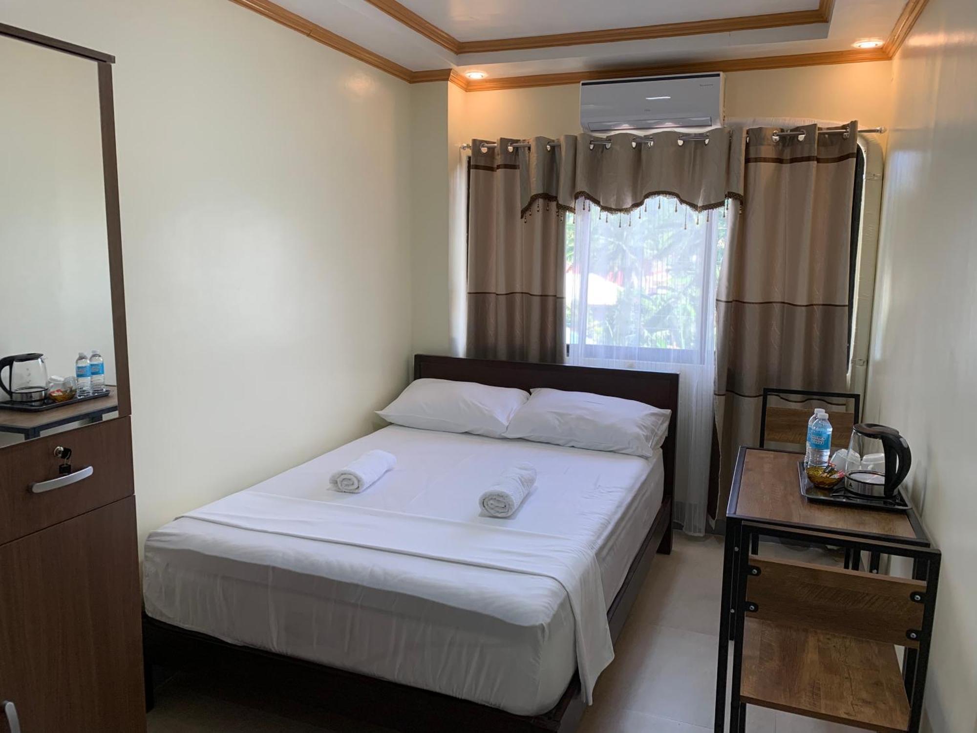 Zl Travelers Inn Batuan Eksteriør bilde