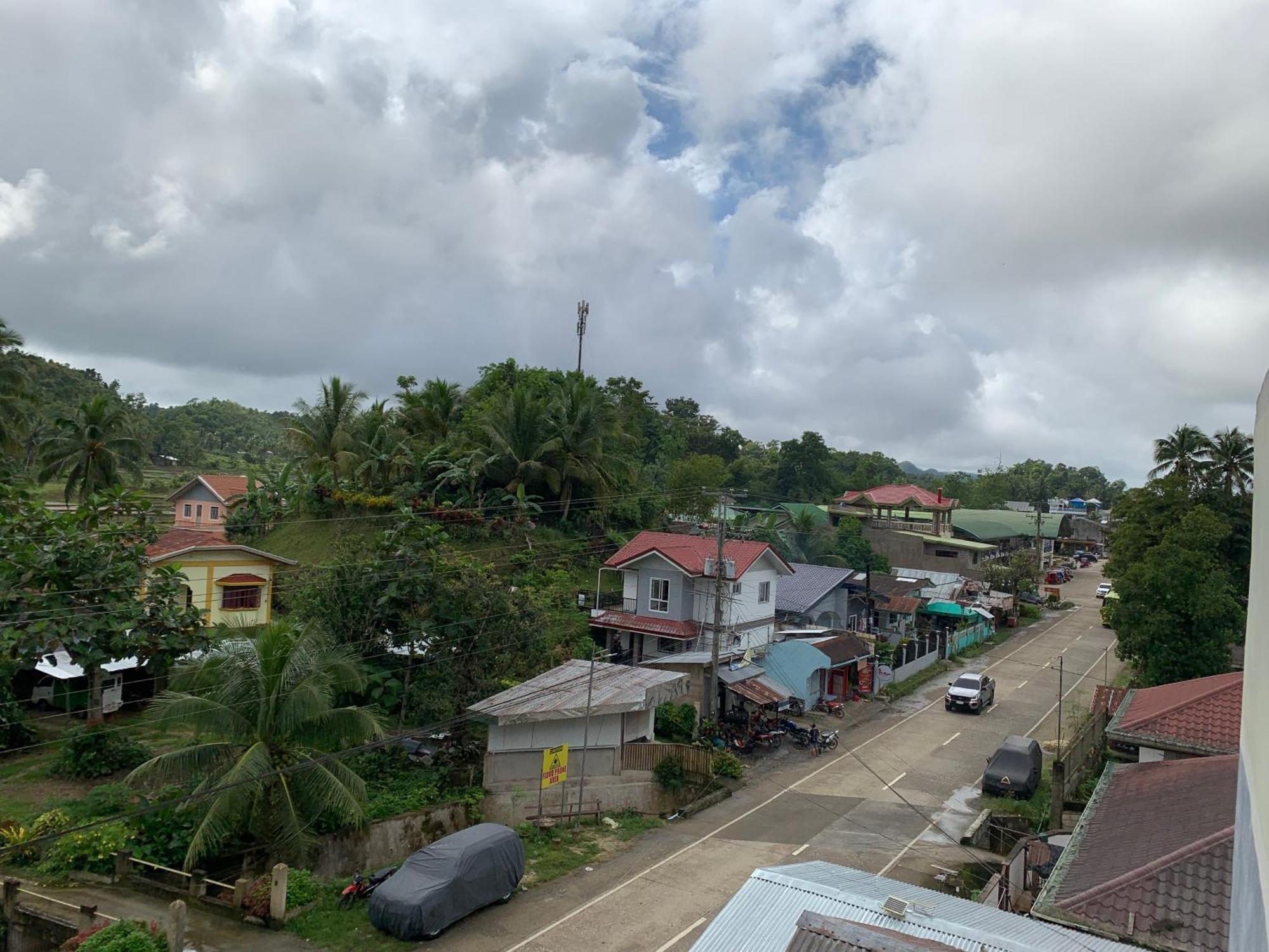 Zl Travelers Inn Batuan Eksteriør bilde