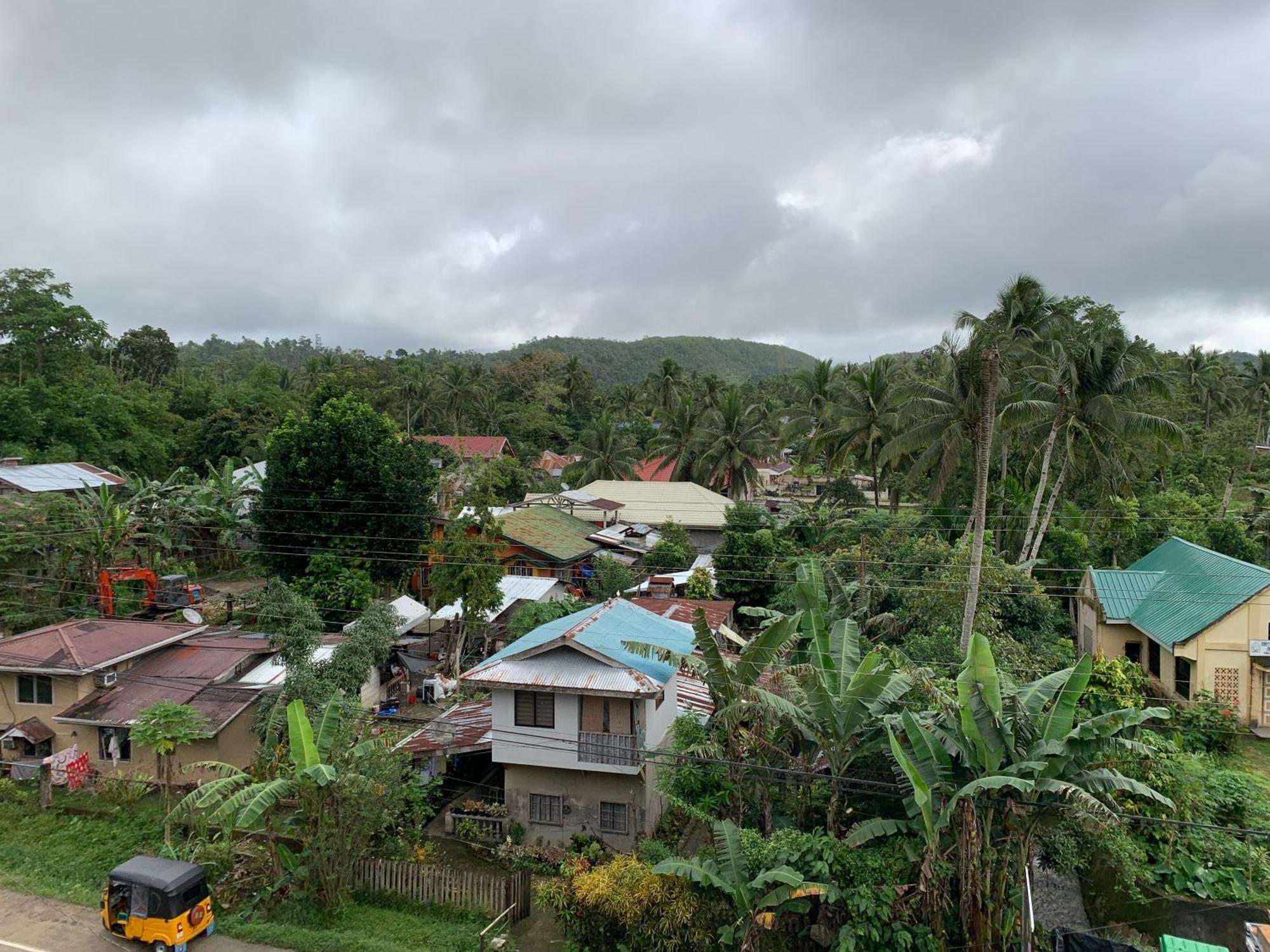Zl Travelers Inn Batuan Eksteriør bilde